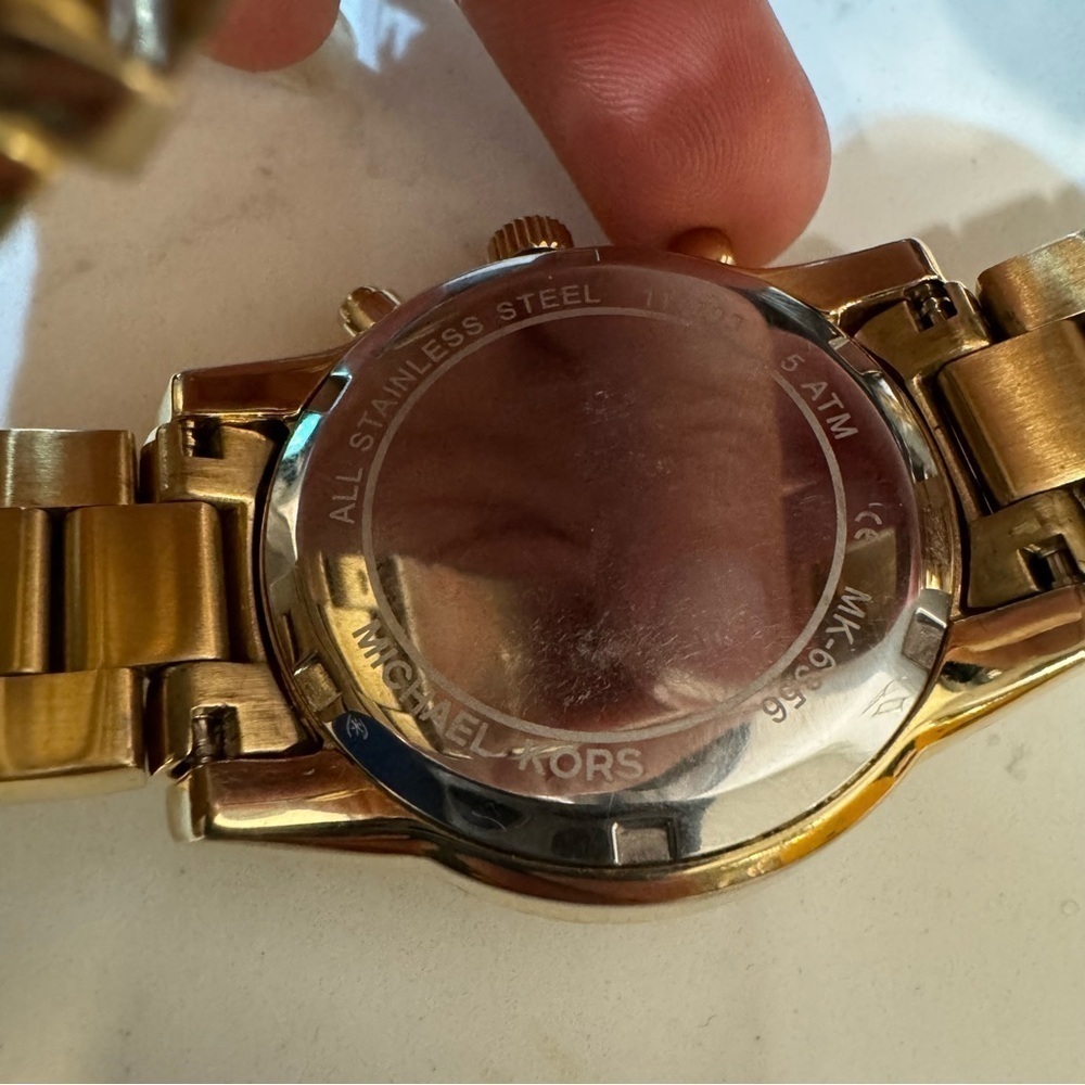 Michael Kors gold watch diamond style outer circle, stainless steel MK6356. - Picture 9 of 10